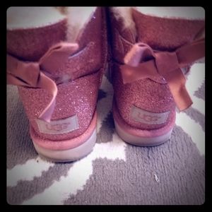 Sparkle pink UGG size 7